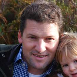 “儿童票比成人票贵600多元”,多家航司回应