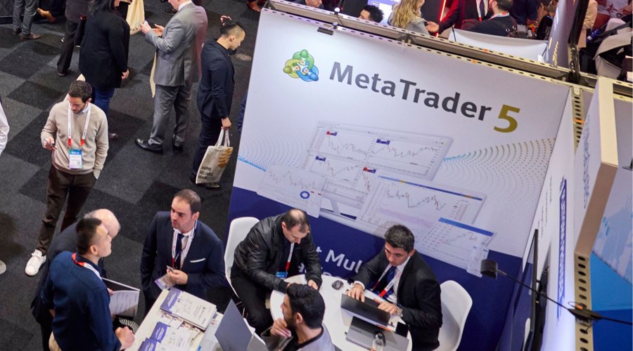 乐信(LX.US)发布2025年第二季度财报,营收达35.9亿元,利润连续5个季度增长,消费场景交易显著提升