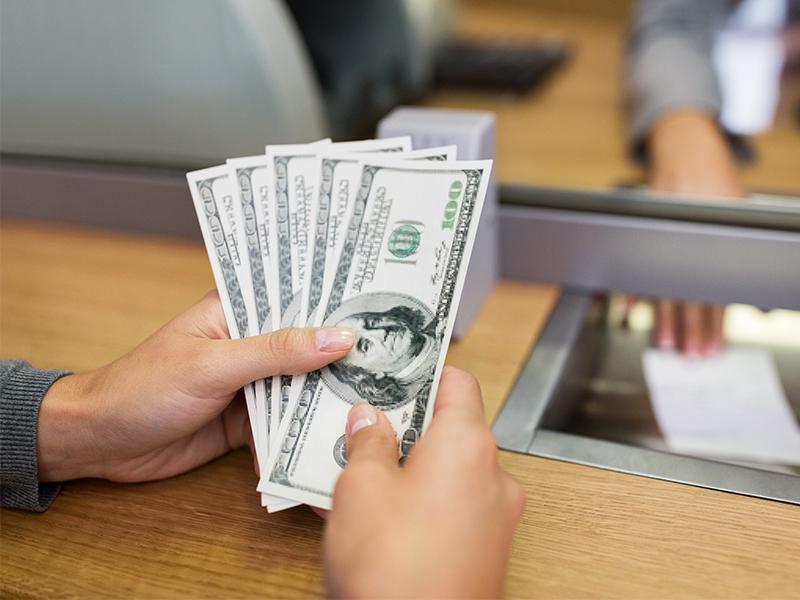 优步(UBER.US)第二季度营收与指引超出市场预期 拟启动200亿美元股票回购计划