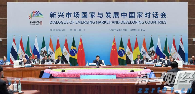 男子侵占货款购买泡泡玛特等致公司损失92万！一审获刑两年