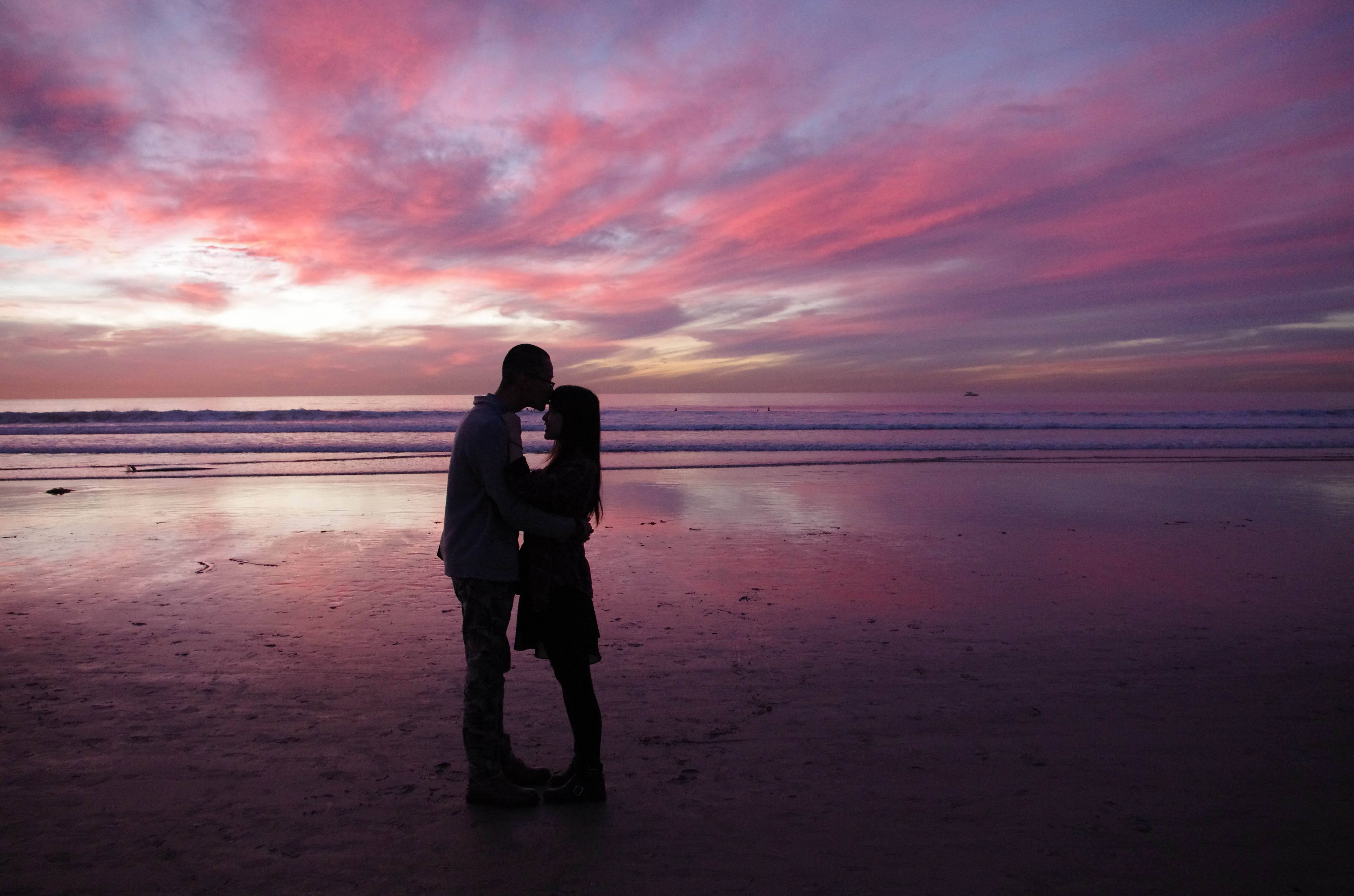 中国电信(00728)发布中期业绩,股东应占利润230.17亿元 同比增加5.52%