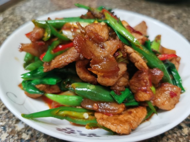 半导体关税即将实施?特朗普称税率或达到300%